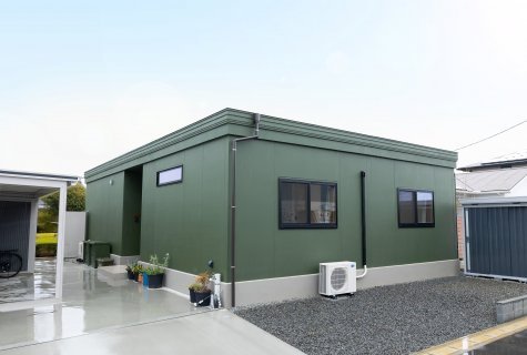 平屋の暮らしで好きなものだけを心地よく。老後も見据えた、無駄なく"好き"をかたちにした住まい。